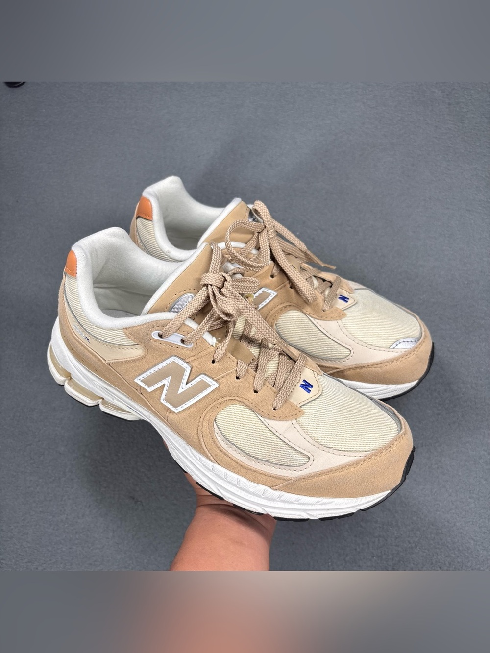 New Balance 2002R 'Incense Sepia' sneakers size 5.5Y/7W